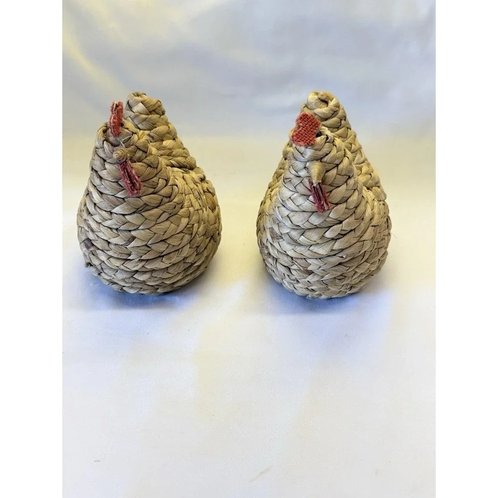 Braided Woven Straw Hen Pair Of 2 Farmhouse Table Decor